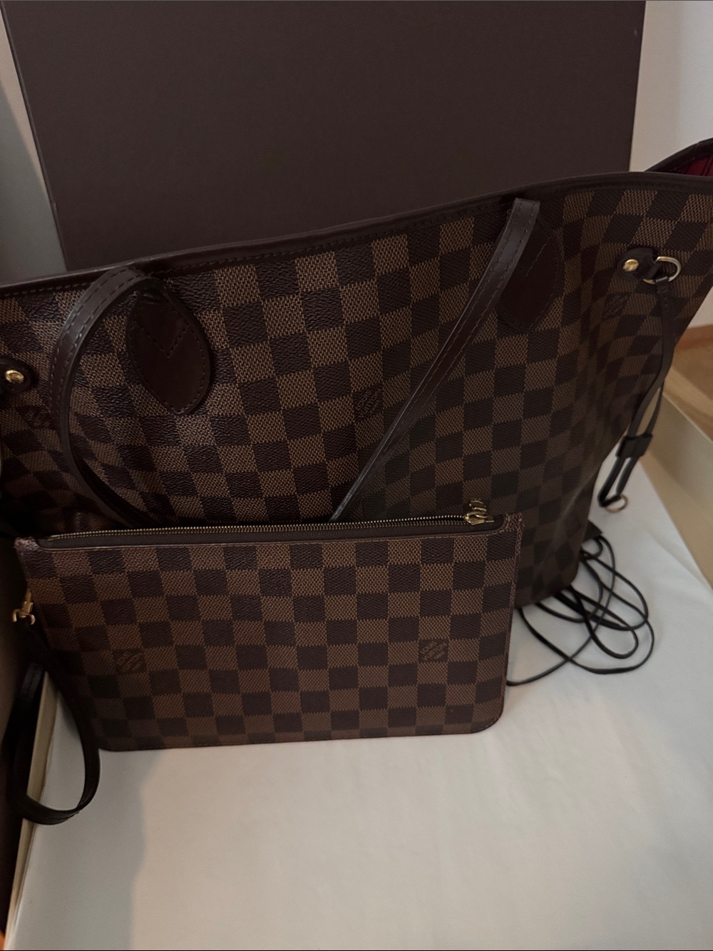 Louis Vuitton Damier Ebene Brown Tote with Pouch - Picture 2 of 10